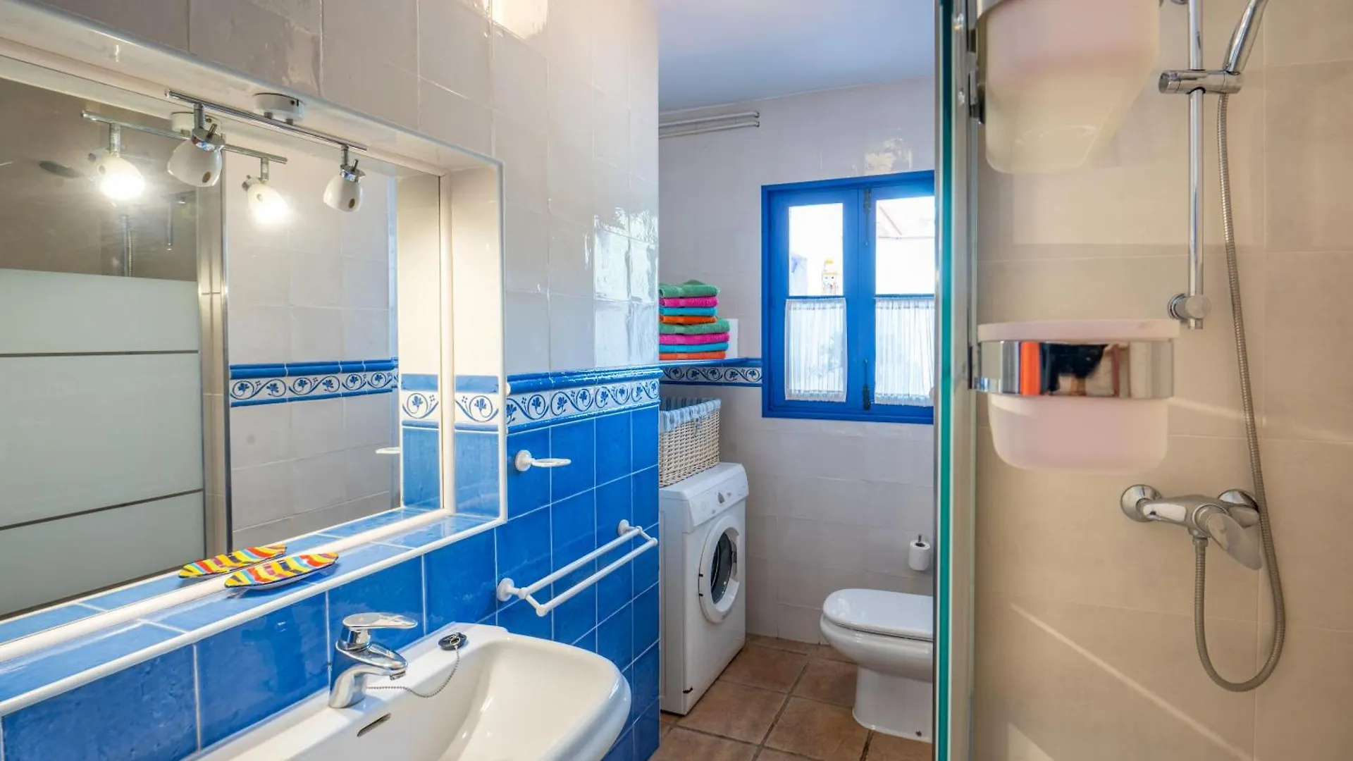 Lovely Rooftop Apartment La Palmera Azul Almunecar