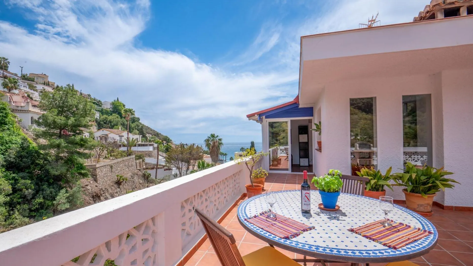 Lovely Rooftop Apartment La Palmera Azul Almunecar